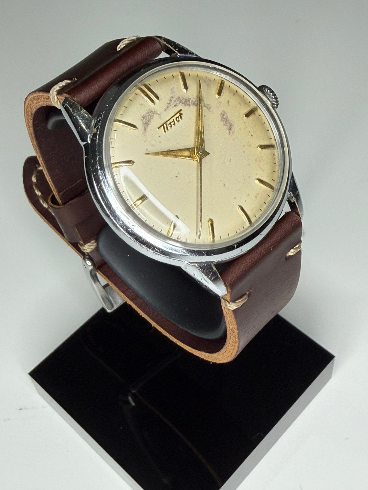 Vintage Tissot à remontage manuel Cal. 27 35 mm, Montre-bracelet, Autres marques, Cuir, Enlèvement