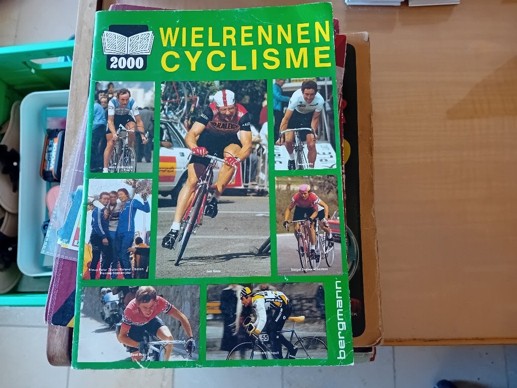 Album Chromos Images Bergmann Wielrennen - Cyclisme, Boeken, Prentenboeken en Plaatjesalbums, Ophalen of Verzenden, Gelezen, Prentenboek