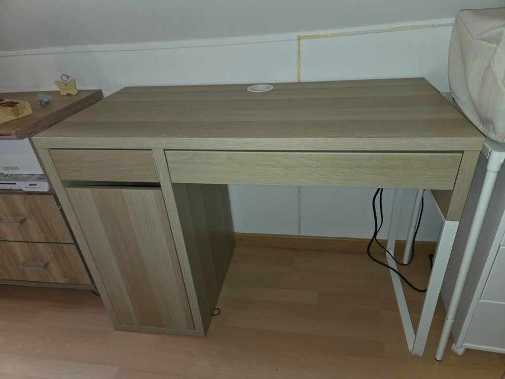 Bureau, Ophalen