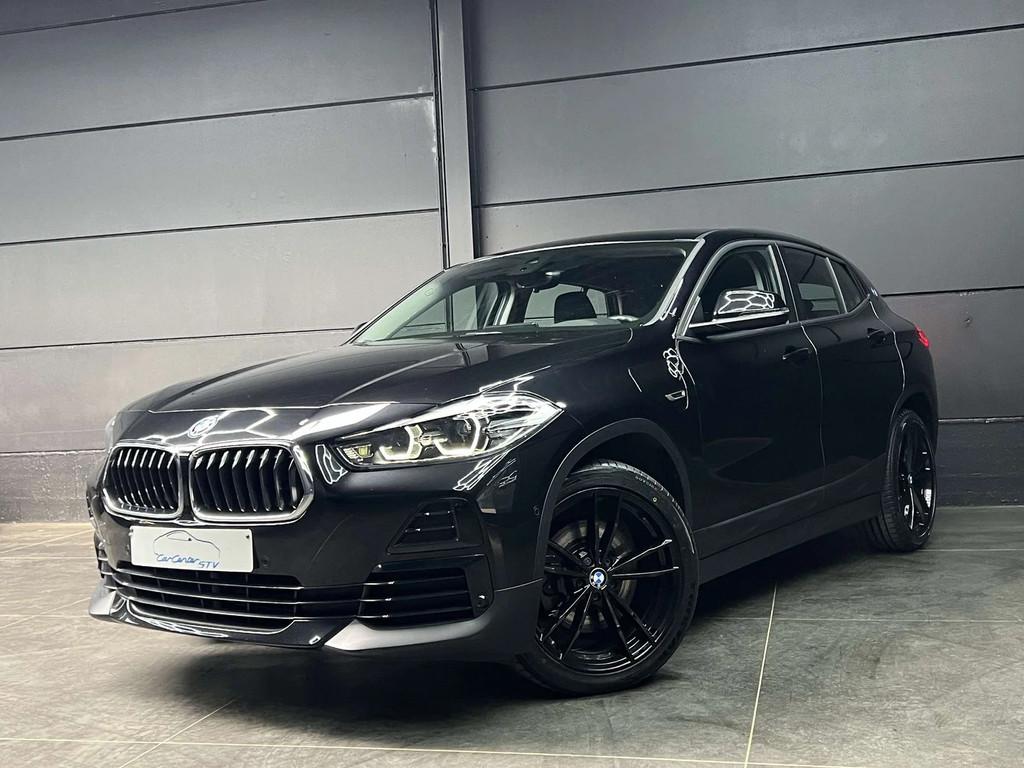 BMW X2 xDrive25e Hybrid / Head up / LED / Camera (bj 2022), Auto's, Automaat, 169 kW, Zwart, Bedrijf