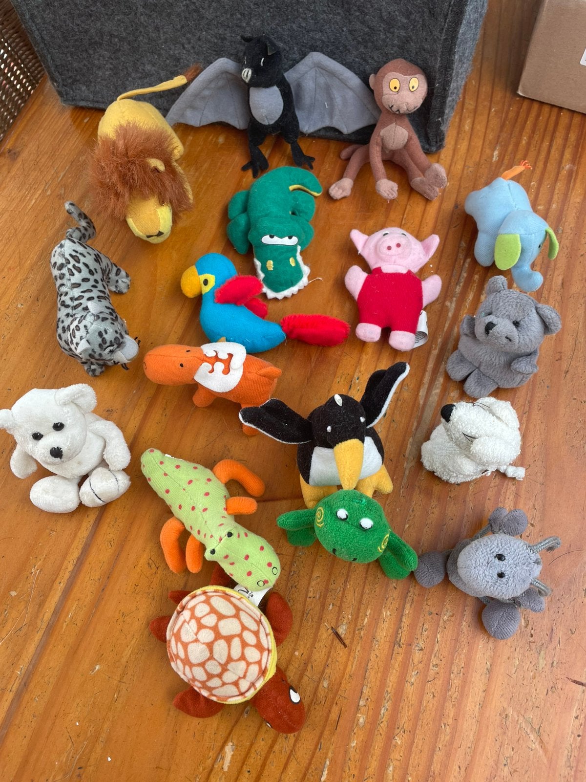 17 miniknuffeltjes, Enlèvement ou Envoi, Utilisé, Lion