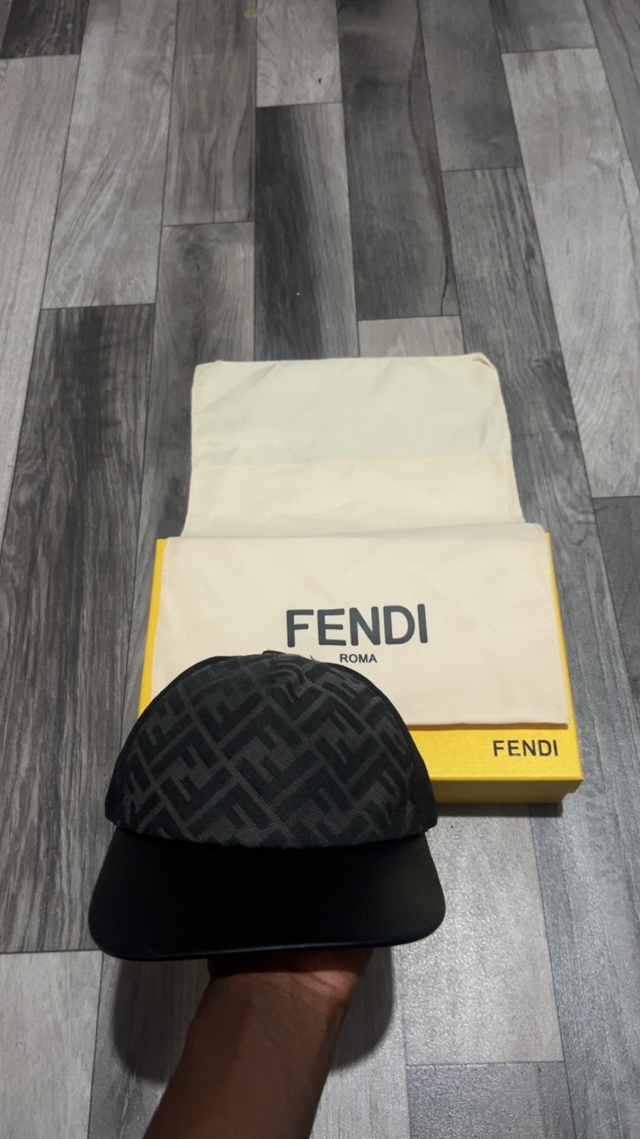 Fendi bb pet, Ophalen of Verzenden