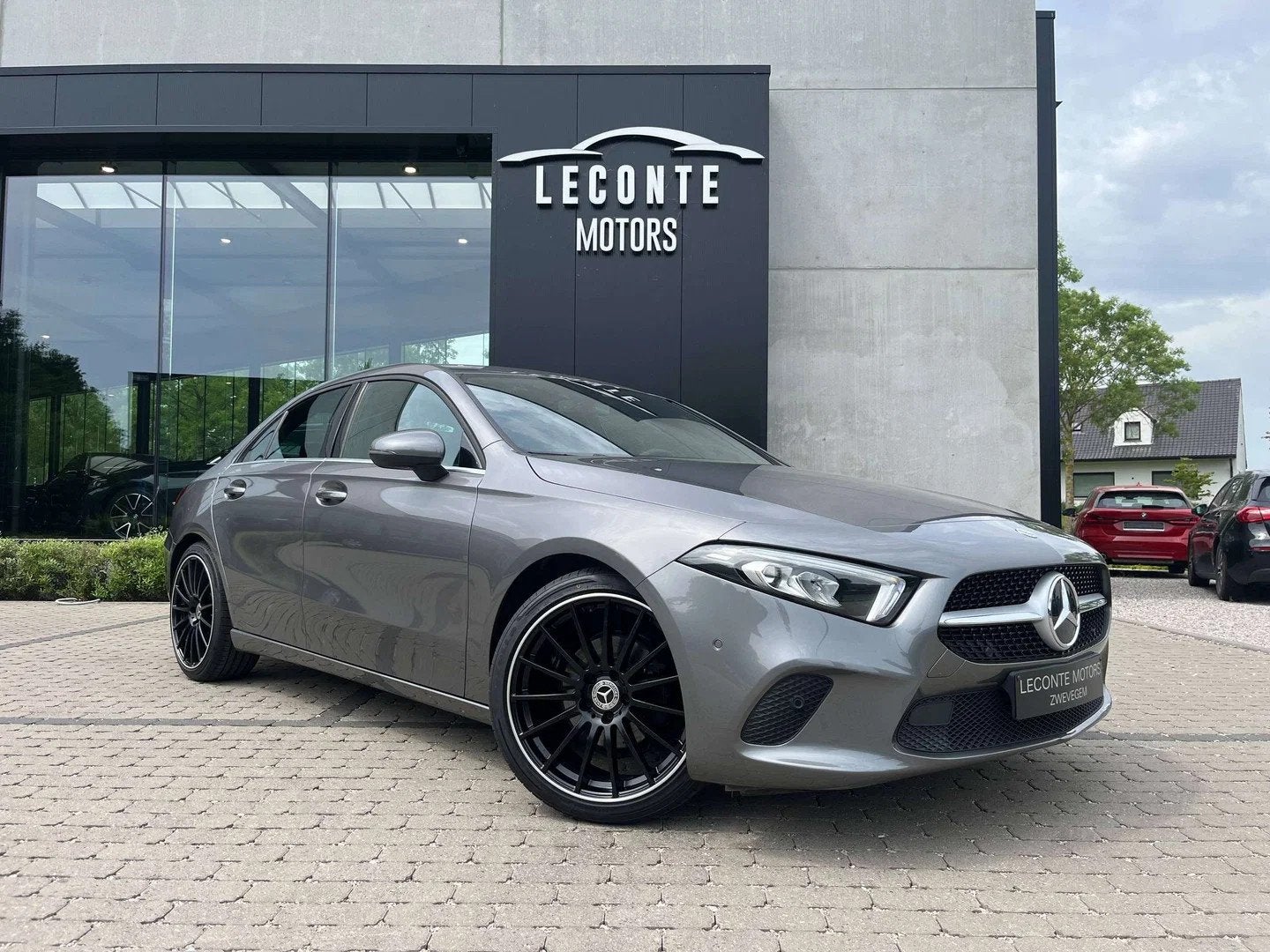 Mercedes-Benz A-CLASS 180 A 180iA DCT Berline Widescreen/Spo, Auto's, Gebruikt, 4 cilinders, 136 pk, 1 kg