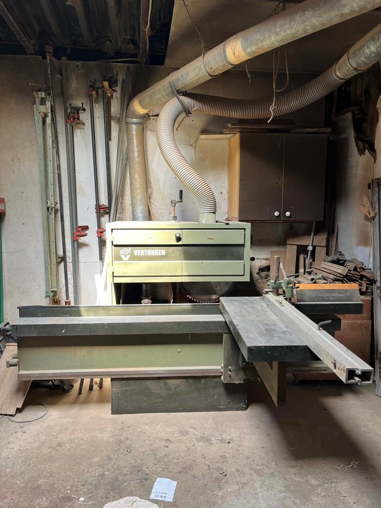 pennenbank Vertongen houtbewerkingsmachine, Ophalen