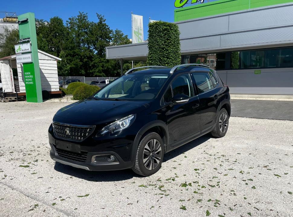 Peugeot 2008, 1.2 benzine, automaat, 123.000 km, 08.2017, Auto's, Peugeot, Monovolume, Leder en Stof, Zwart, Bedrijf