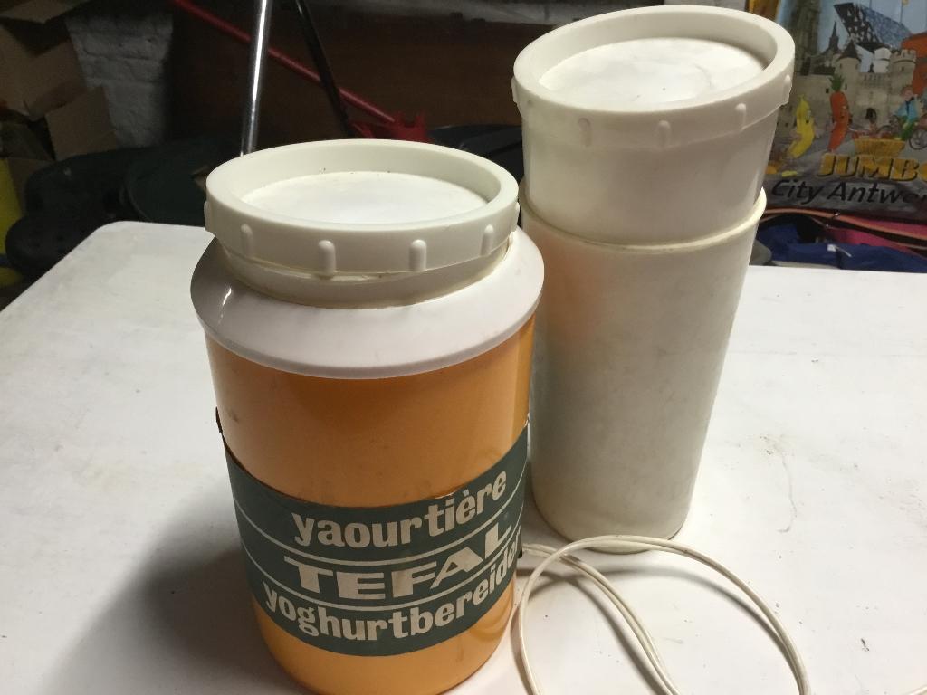 Yoghurt bereider met reserve pot, Huis en Inrichting, Ophalen, Zo goed als nieuw, Overige typen