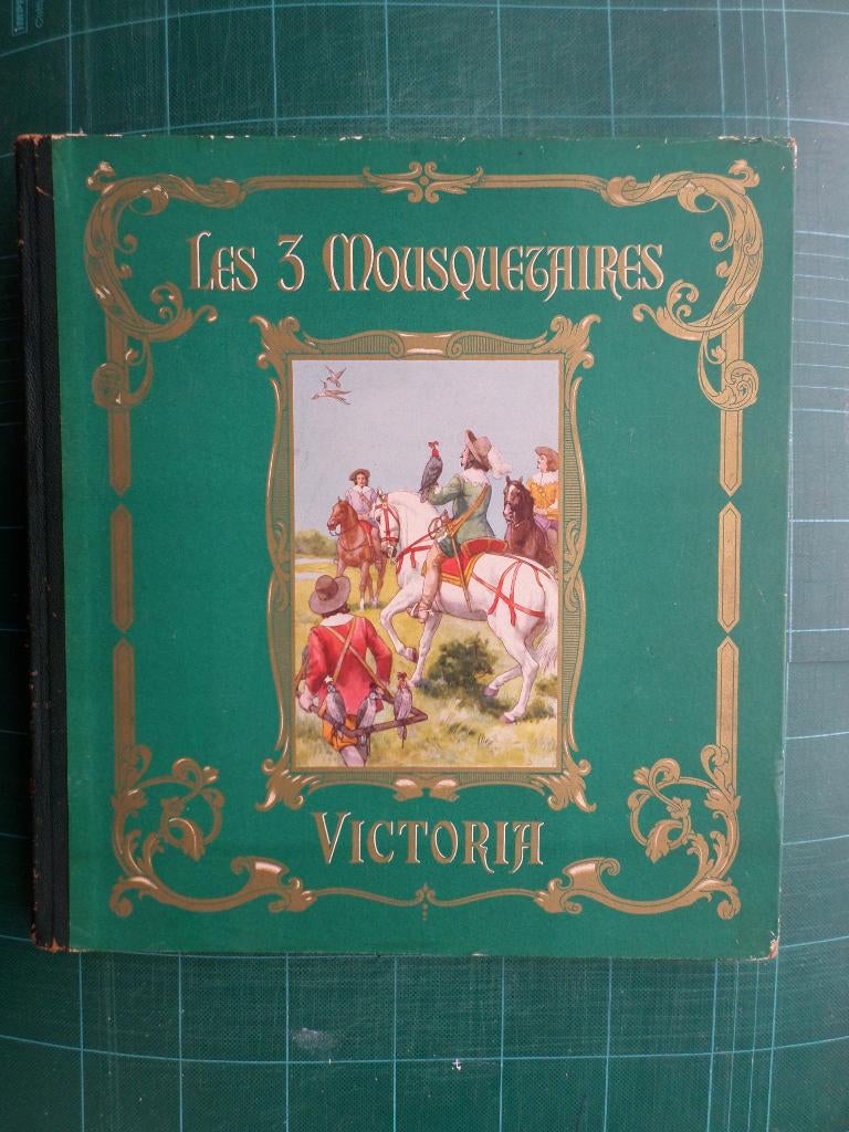 Album chocolat Victoria Les trois Mousquetaires 2 - complet, Livres, Enlèvement ou Envoi, Utilisé, Editions Victoria, Album d'images
