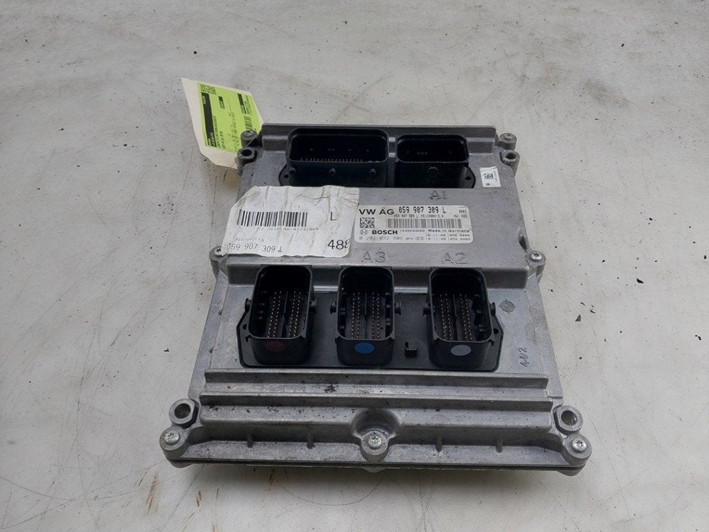 CALCULATEUR MOTEUR ECU Audi A6 Avant (C8) (01-2018/-), Robert Bosch AG, Audi, Utilisé, Robert-Bosch-Allee 1
74232  Abstatt, DE
