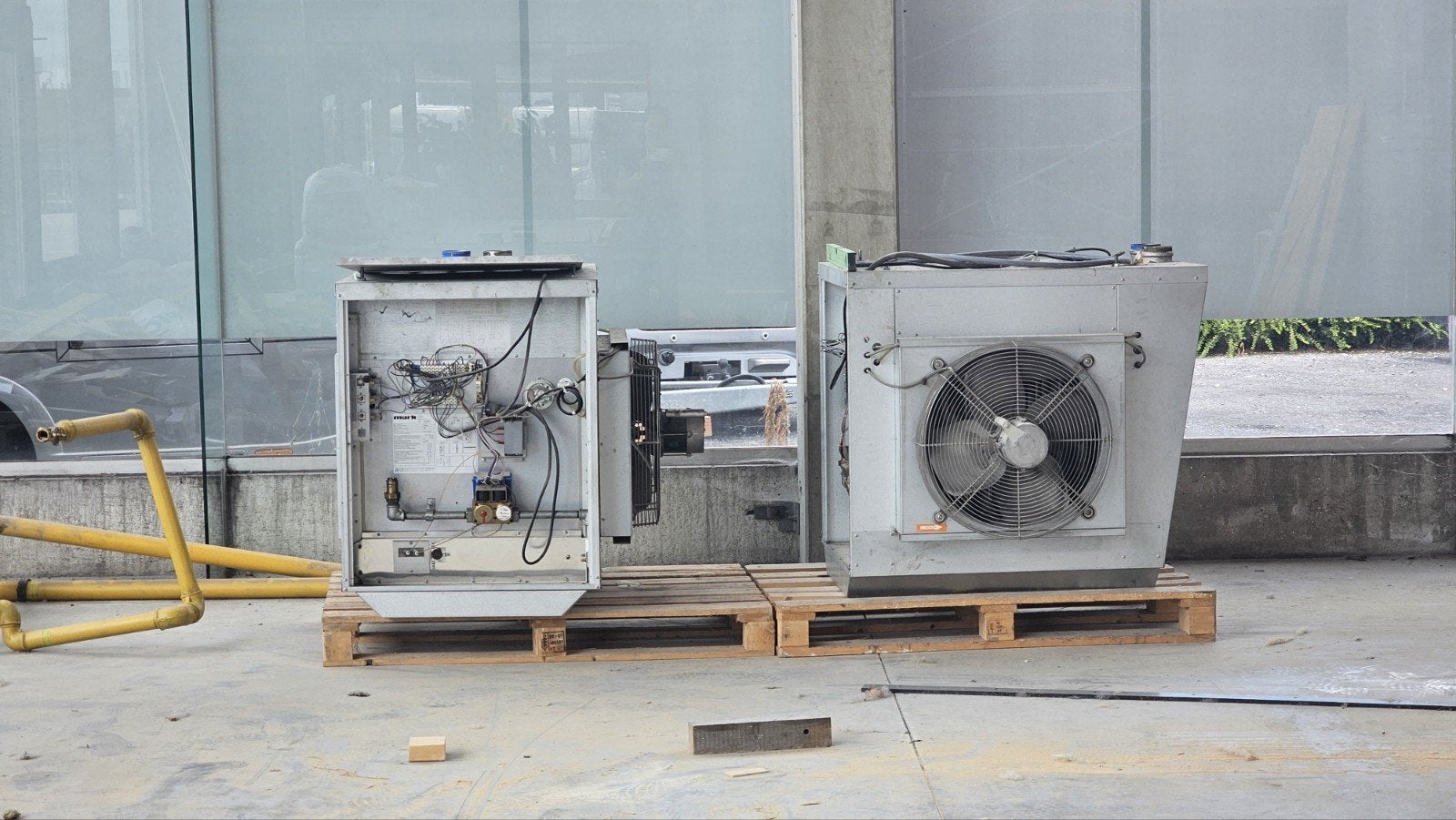 2x Mark GSE 44 Gasgestookte Luchtverhitter / Heater (44 kW), Ophalen