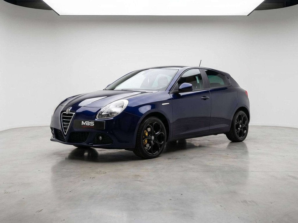 Alfa Romeo Giulietta *AUTO* VOLANT MULTI * CLIM BI-ZONE* CUI, Autos, Alfa Romeo, Cuir, Euro 5, Achat, Entreprise
