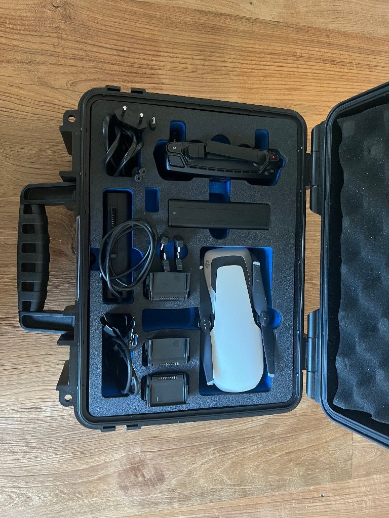 DJI Mavic Air met 3 accu's en B&W transportkoffer, Ophalen, Gebruikt, Cameradrone, DJI