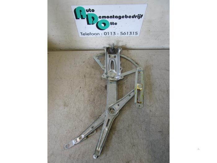 Mécanique vitre 2portes avant gauche d'un Opel Corsa (Corsa, Autos : Pièces & Accessoires, Vitres & Accessoires, Opel, Utilisé