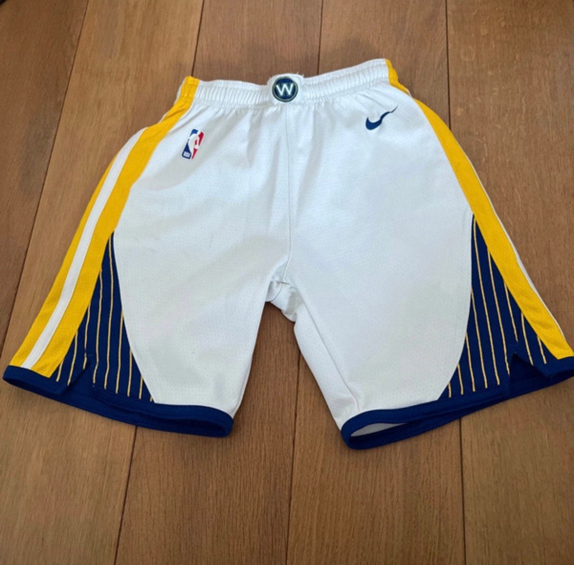 Shorts de basket, Enlèvement ou Envoi, Comme neuf, Vêtements