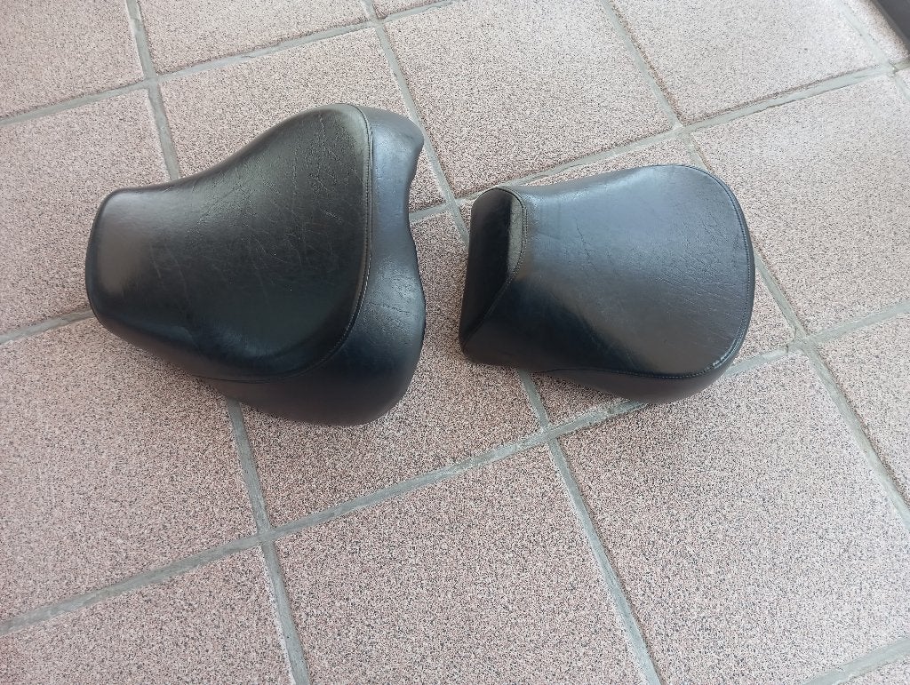 Duo zadel voor Suzuki Intruder 1500 ( 100€ ), Motoren, Onderdelen | Suzuki, Ophalen, Gebruikt