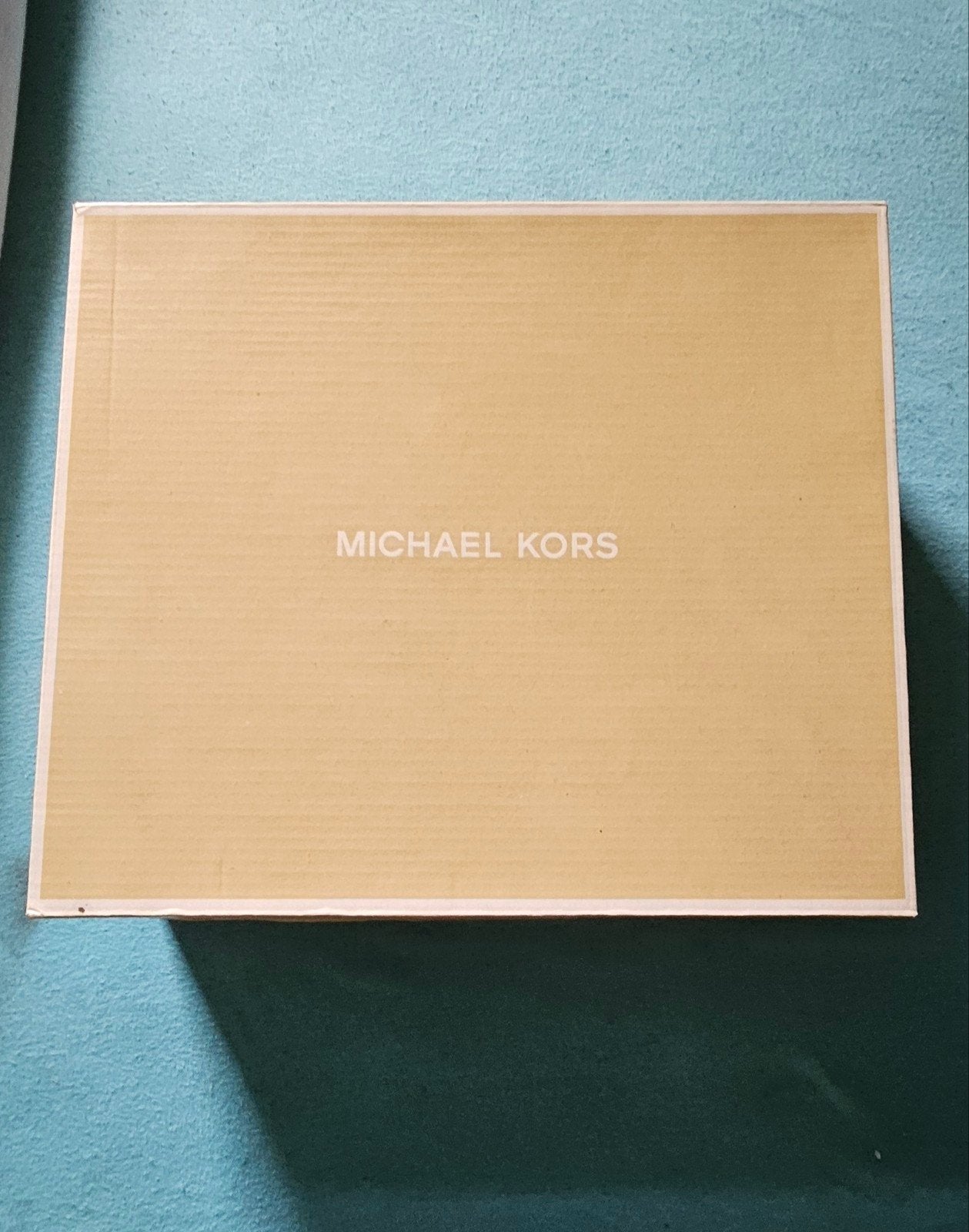 A vendre 100e basquette mickael kors p 37 neuf femme, Mickael kors, Neuf, Beige