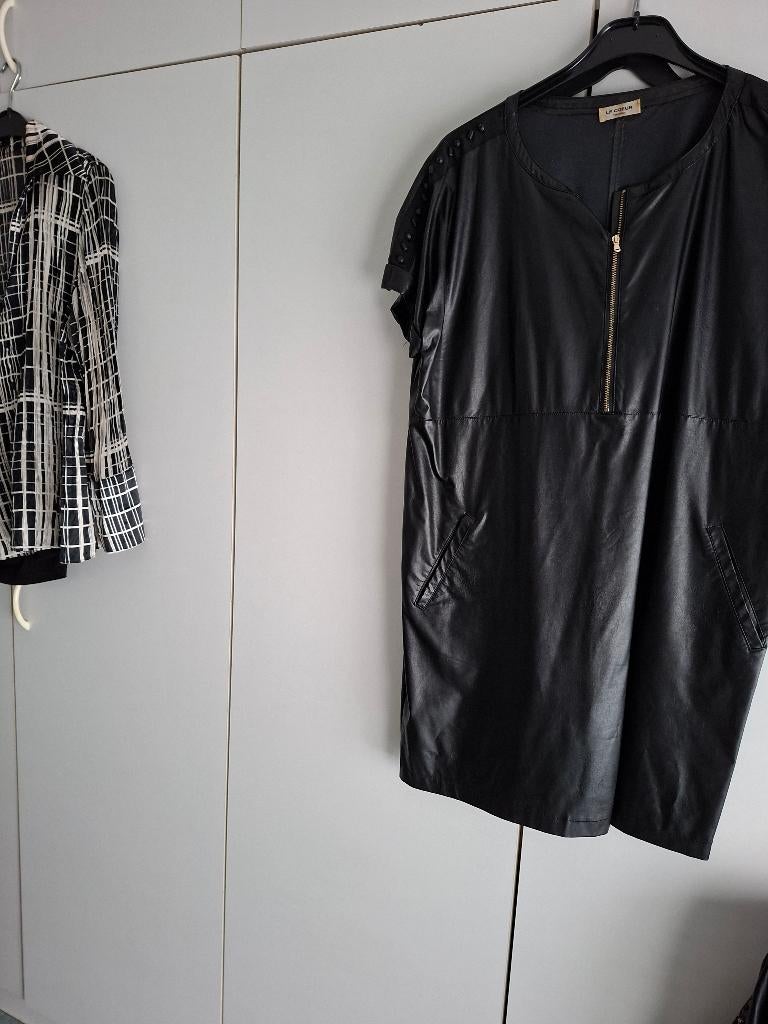 Jurk, Kleding | Dames, Zwart, Maat 46/48 (XL) of groter, Zo goed als nieuw, Boven de knie