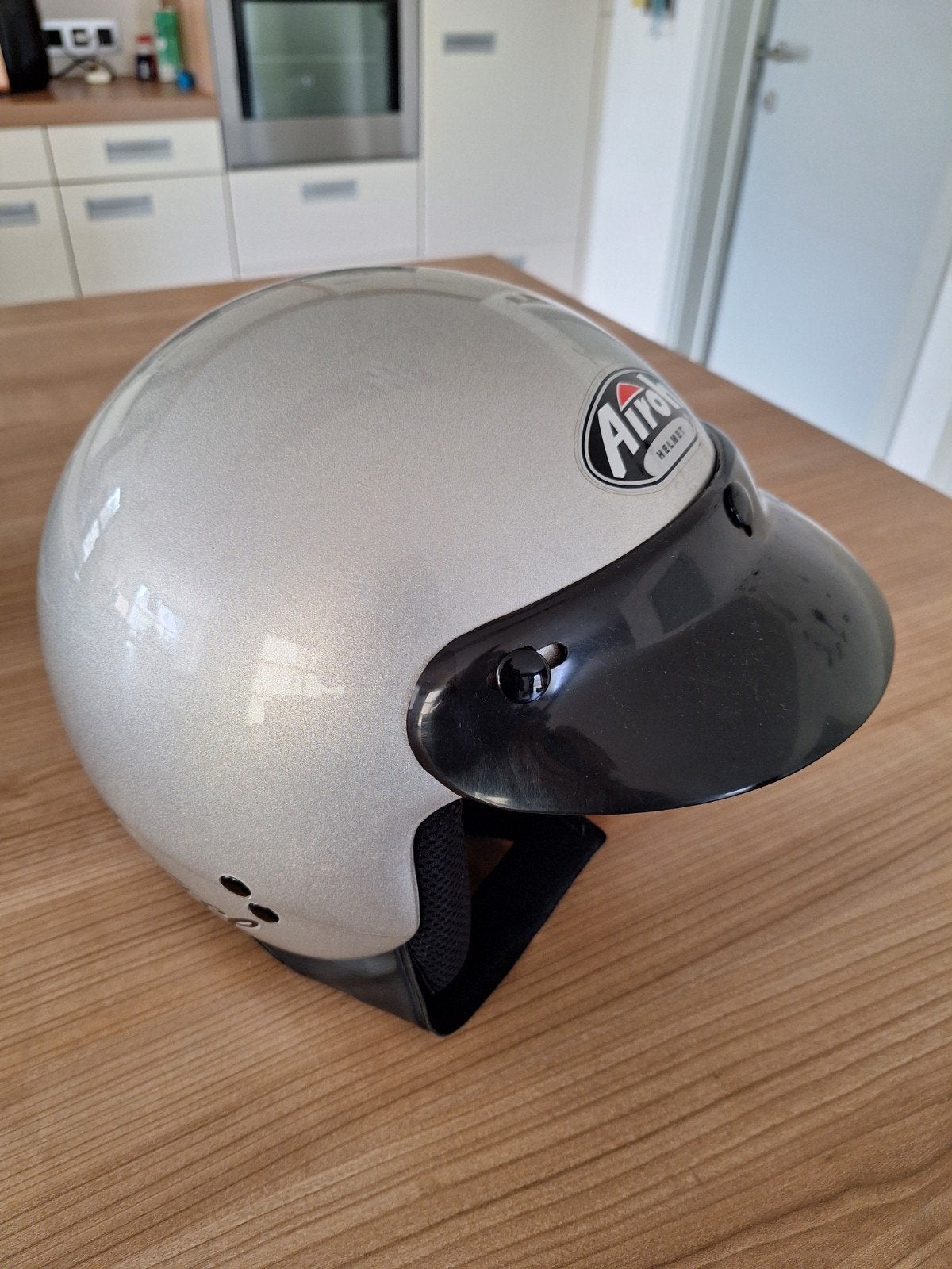scooter/ vespa helm, Ophalen, Zo goed als nieuw, Medium, Airoh