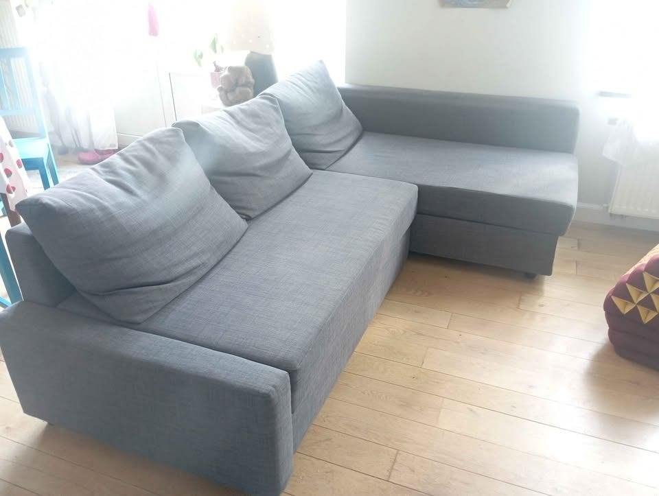 IKEA FRIHETEN bank - Om in beslag te nemen!, Huis en Inrichting, Zetels | Zetels, Gebruikt, Hout, Kunststof, Metaal, Stof, Ophalen