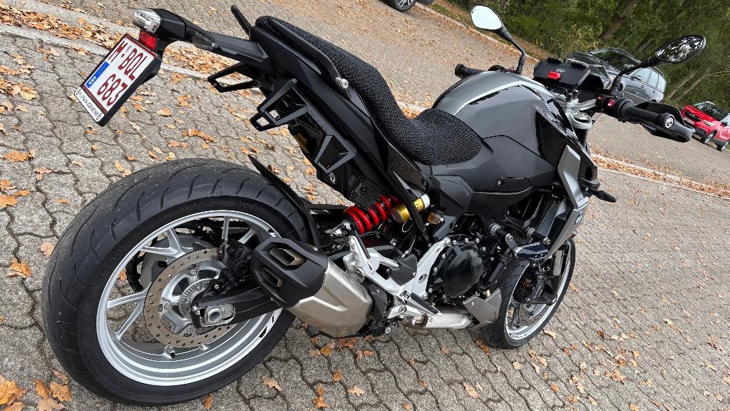 BMW F900R * COMME NEUVE * Option complète, Motos, Permis Moto A, Occasion, Plus de 35 kW, 2 cylindres