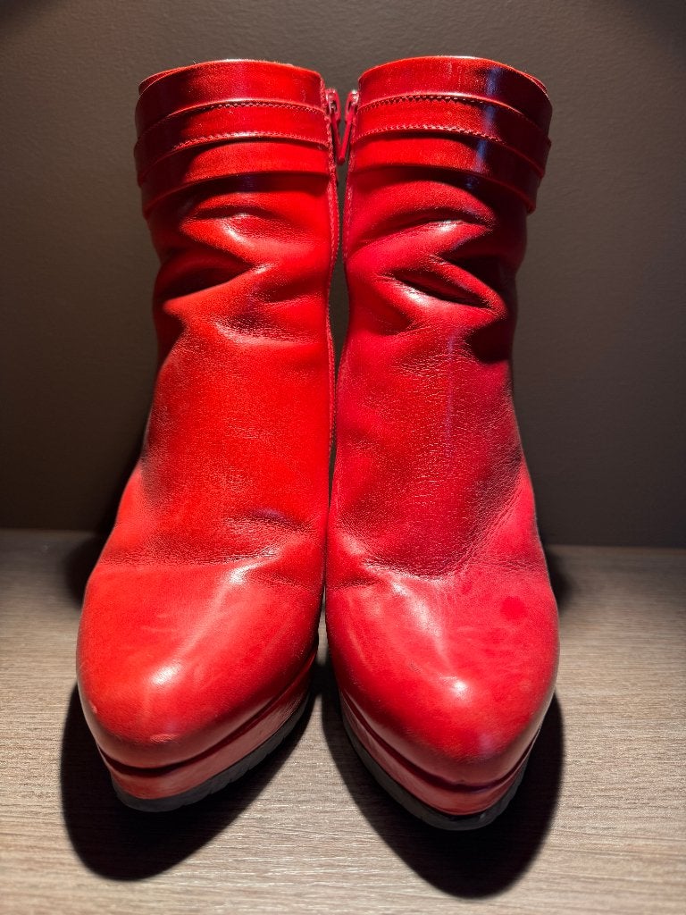 Dames enkellaarsjes maat 39, Lage of Enkellaarzen, Ophalen of Verzenden, Gedragen, Rood