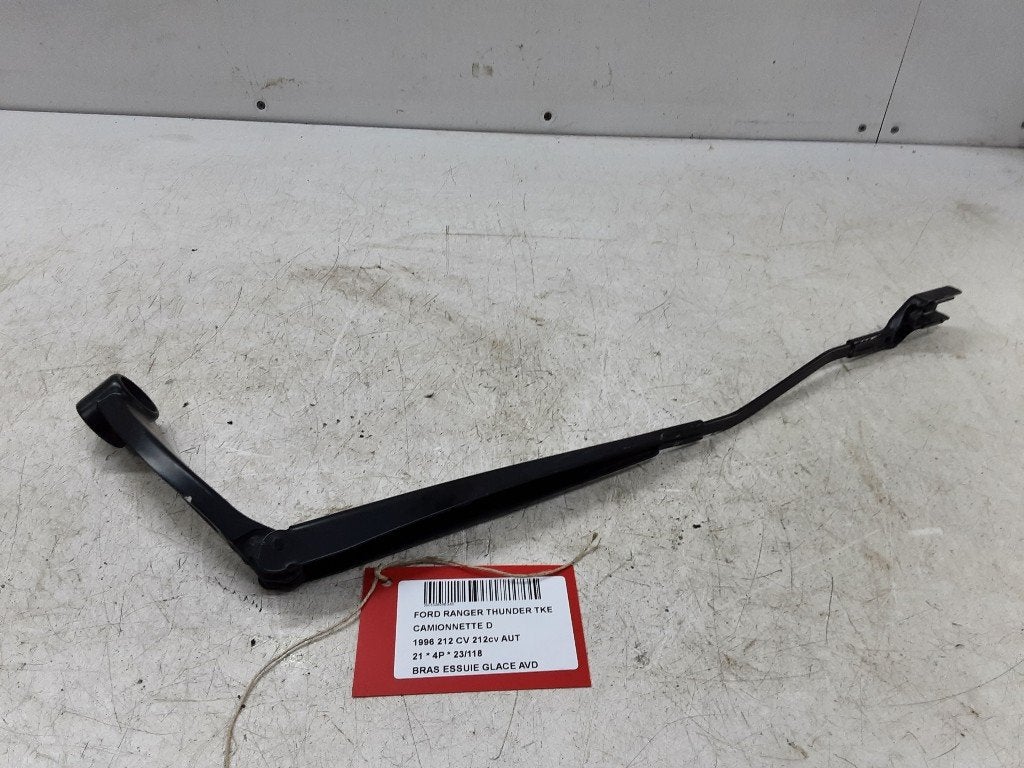 RUITENWISSERARM RECHTS VOOR Ford Ranger (EB3B17B589AB), Gebruikt, Henry-Ford-Straße  1
50735  Köln, DE, Ford-Werke GmbH, Kunden@ford.com
