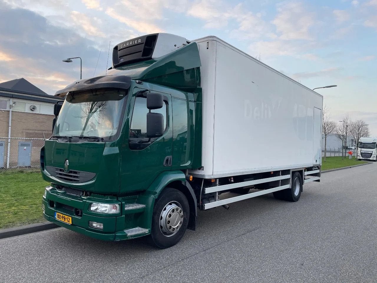 Renault Midlum 270 2010 chereau + carrier, Auto's, Automaat, Renault, Diesel, ABS