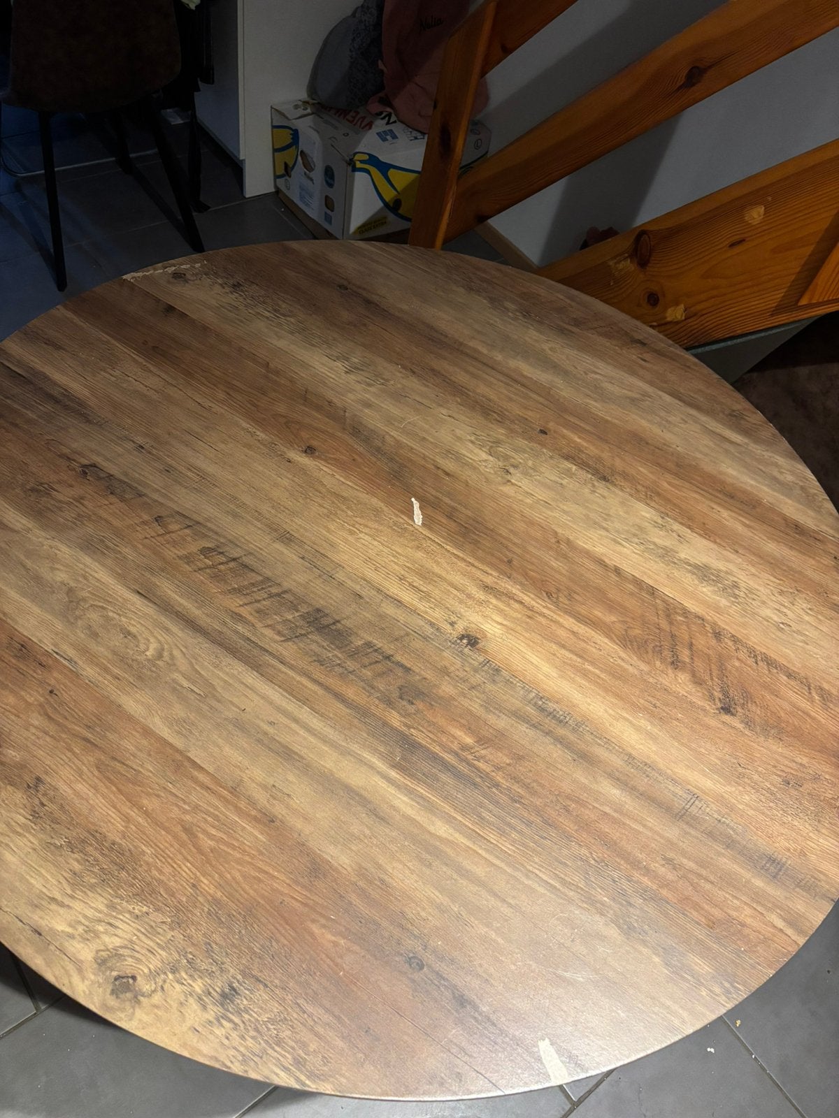 Table, Enlèvement, Utilisé