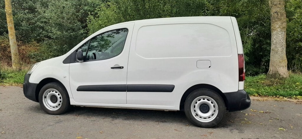 Citroën Berlingo, Voorwielaandrijving, 4 deurs, Stof, 4 cilinders