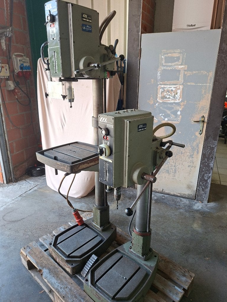 tandwiel aangedreven kolomboormachine  ffi, Doe-het-zelf en Bouw, Gereedschap | Boormachines, Ophalen, Gebruikt, Kolomboormachine