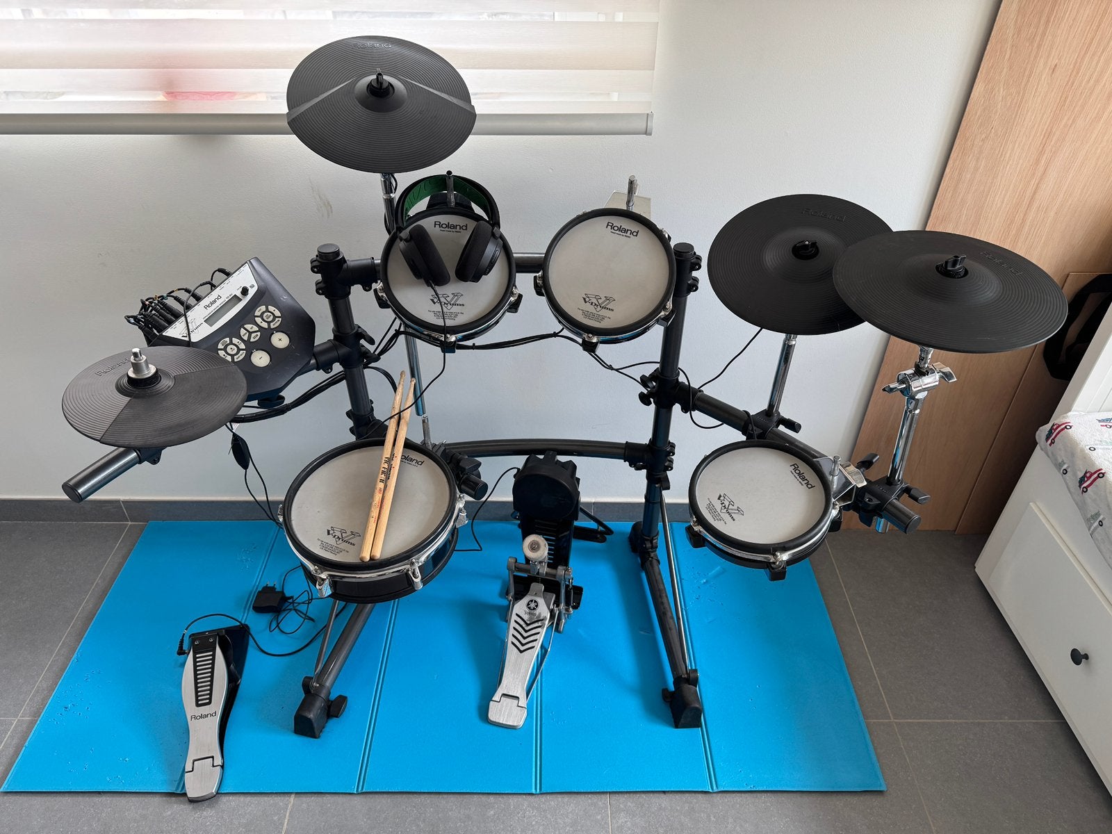 Roland TD-6KX Drumstel + Extra Cymbaal, Pedaal en Stokken, Enlèvement, Comme neuf, Roland