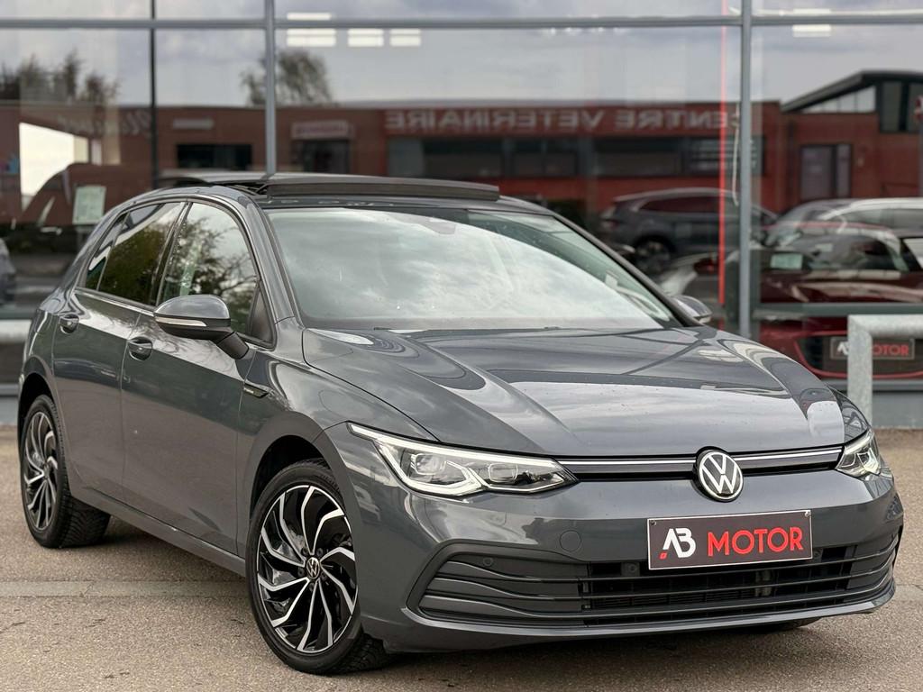 Volkswagen Golf 1.5TSI 1st Edition 130CV PANO GPS ACC PDC CA, Voorwielaandrijving, Stof, 4 cilinders, 5 deurs