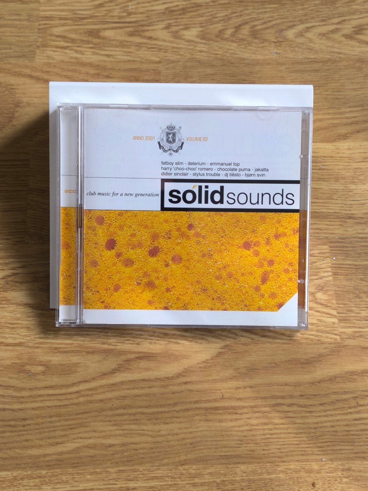 solid sounds volume 2 cd - anno 2001 - dubbel cd - dance., Gebruikt, Dance, Ophalen of Verzenden, Remixalbum