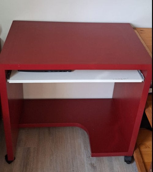 Bureau/table d'ordinateur rouge, Avec roues, Autres marques, Enlèvement, Utilisé