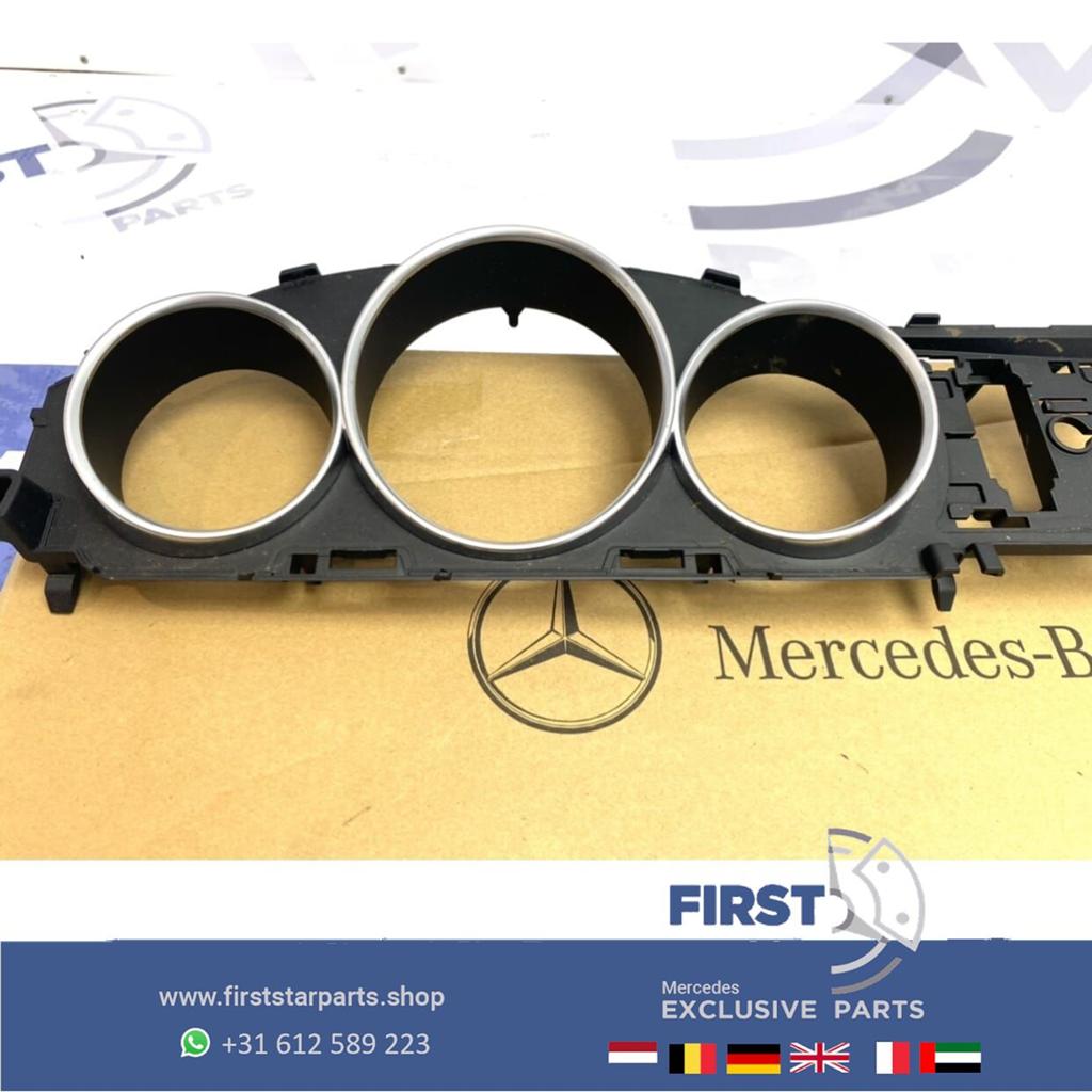 A2095050830 W204 C204 S204 TELLERKLOK RAMING LIJST DASHBOARD