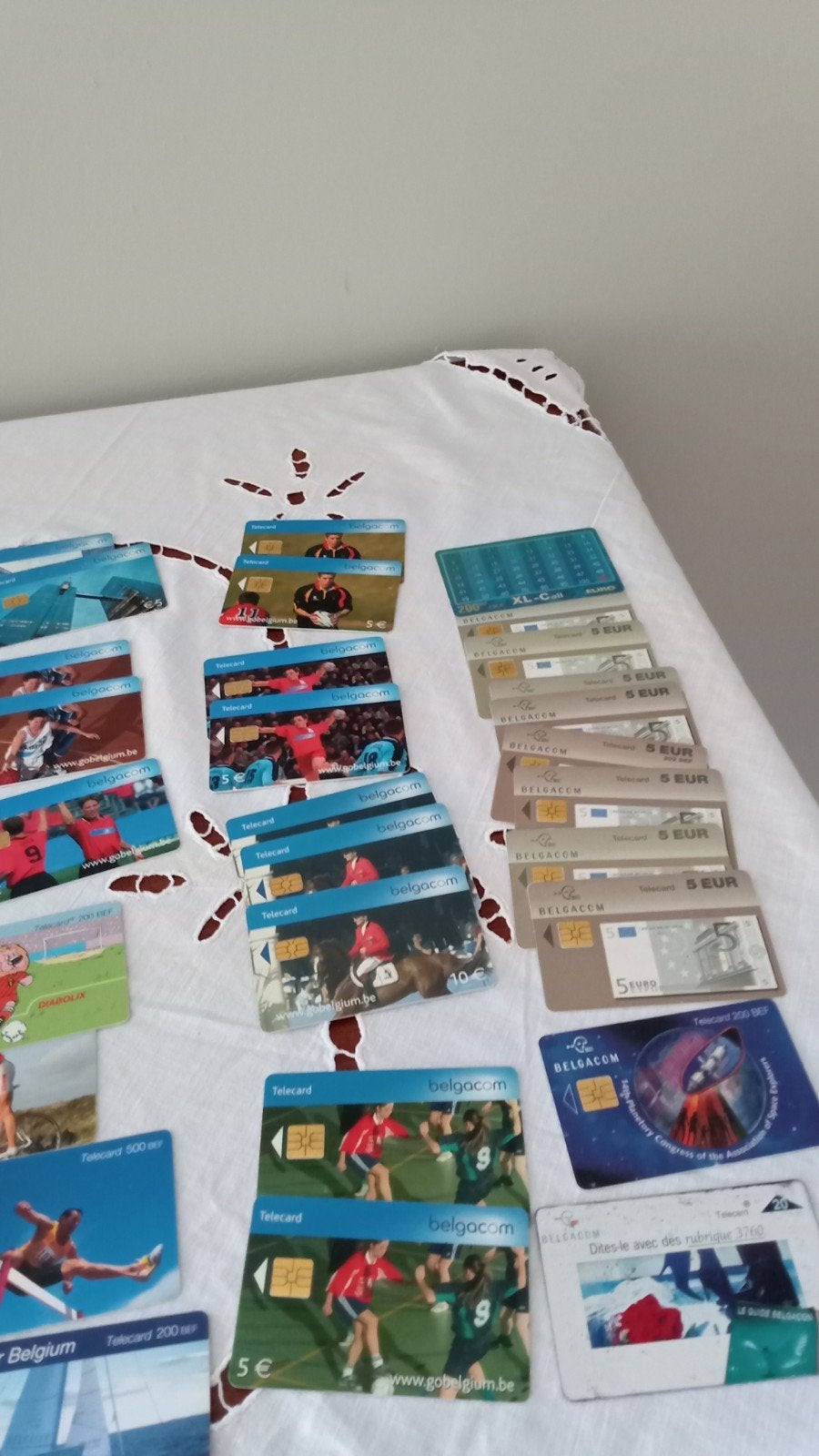 Av 66 cartes de téléphone belgacom  = a Proximus faire offre, Enlèvement ou Envoi