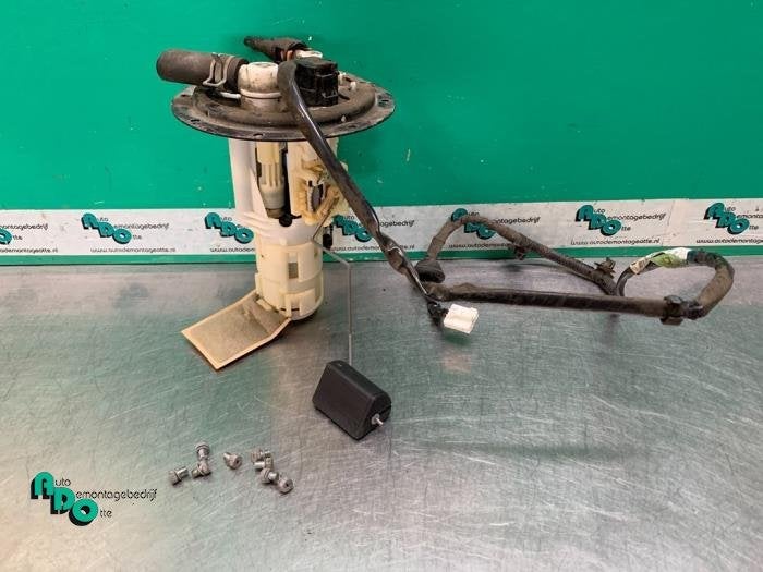 Brandstofpomp Elektrisch van een Daihatsu Cuore (Cuore 03-), Gebruikt, Daihatsu, -, -