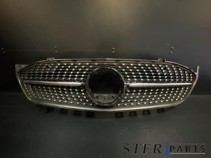 Calandre d'un Mercedes CLA (9040), Autos : Pièces & Accessoires, 3 mois de garantie, Utilisé, -, -