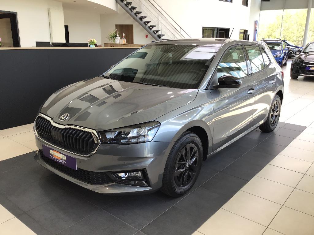 Skoda Fabia 1.0 MPI 80 Young Ed. BJ03/2025 11164KM CAMERA, Auto's, Skoda, Voorwielaandrijving, Stof, Euro 6, Bedrijf