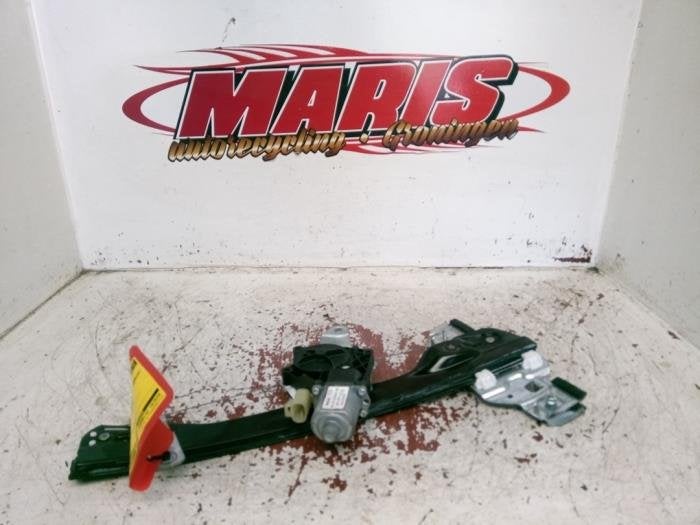 Mécanique vitre 4portes avant droite d'un Chevrolet Aveo, -, 3 mois de garantie, Utilisé, -