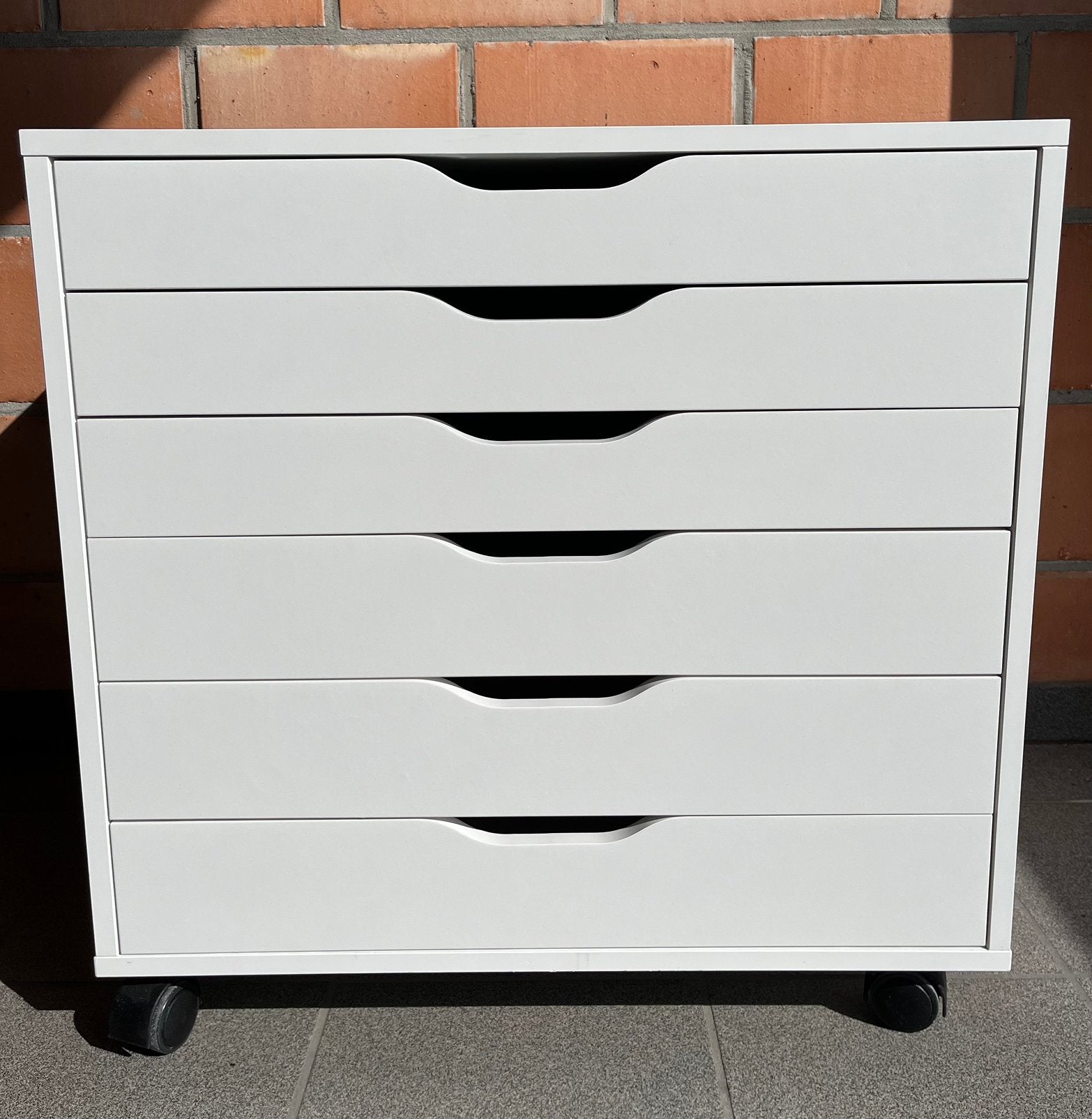 Praktisch witte ladekast met 5 lades op wielen, Ophalen, Gebruikt, 5 laden of meer, 50 tot 100 cm