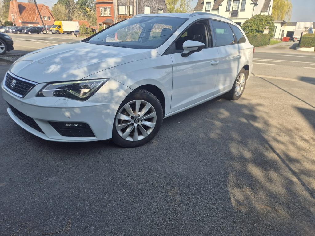 Seat Leon 1.4 benzine CNG gas , 137km 2018, automaat, Auto's, Automaat, Euro 6, 4 cilinders, CNG (Aardgas)