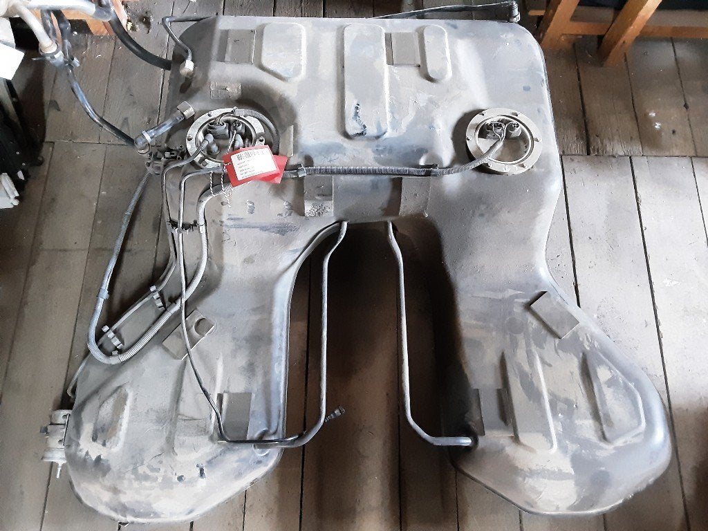 RESERVOIR CARBURANT Audi A8 (D3) (01-2003/07-2010), Auto-Union-Straße  1,
85057  Ingolstadt, DE, Info@audi.de, Audi, Utilisé