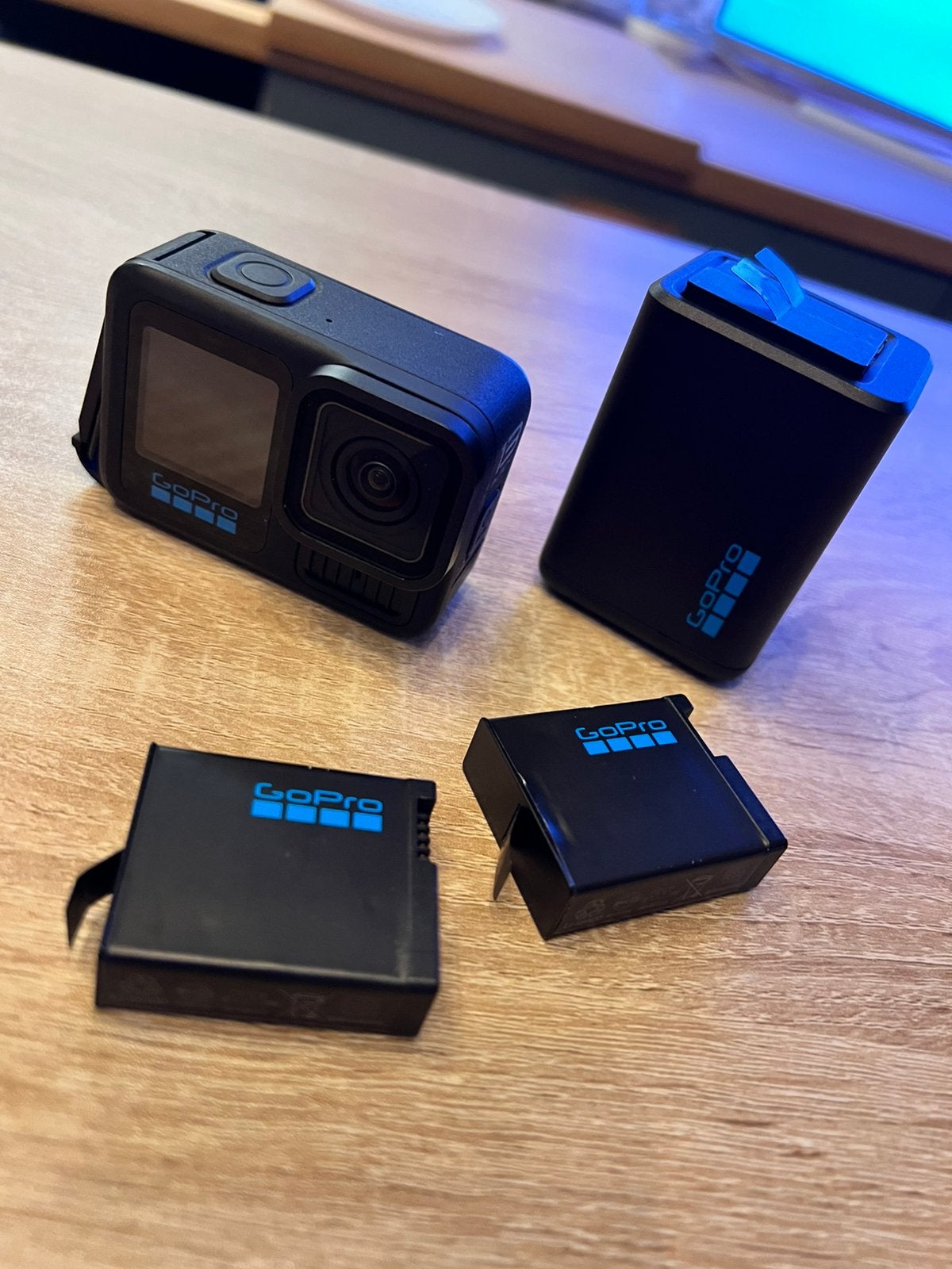 GoPro HERO13 Black + batteries + chargeur, Enlèvement, Comme neuf, GoPro