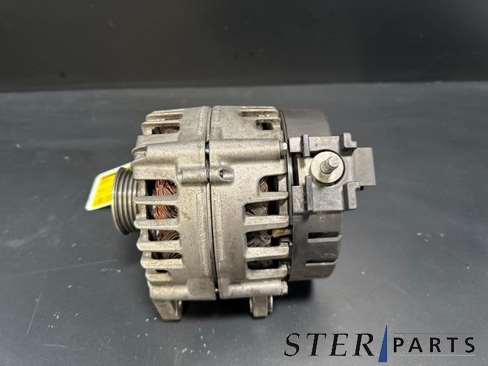 Dynamo d'un Mercedes E-Klasse, 3 mois de garantie, Utilisé, -, -
