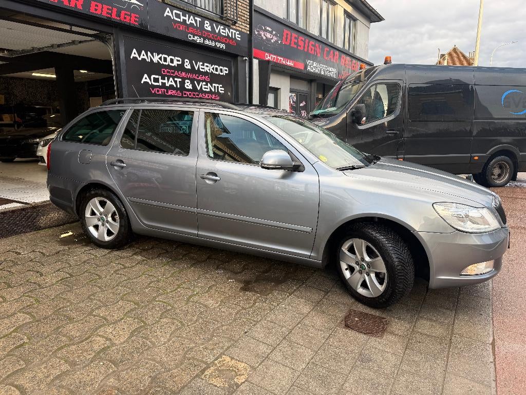 Skoda Octavia 1.6TDI Automaat 88km 1e hands, Auto's, Skoda, Automaat, Euro 5, Bedrijf, Parkeersensor