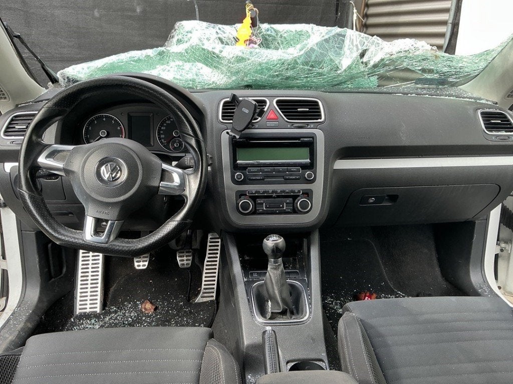 VEILIGHEIDSGORDEL RECHTS VOOR Scirocco (137 / 13AD), Gebruikt, Volkswagen, Volkswagen AG, Kundenbetreuung@volkswagen.de