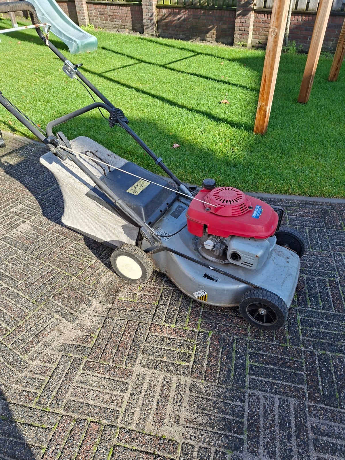 Betrouwbare Honda GCV 160 benzine duwmaaier, Tuin en Terras, Ophalen, Gebruikt, Benzine-grasmaaier, Honda.