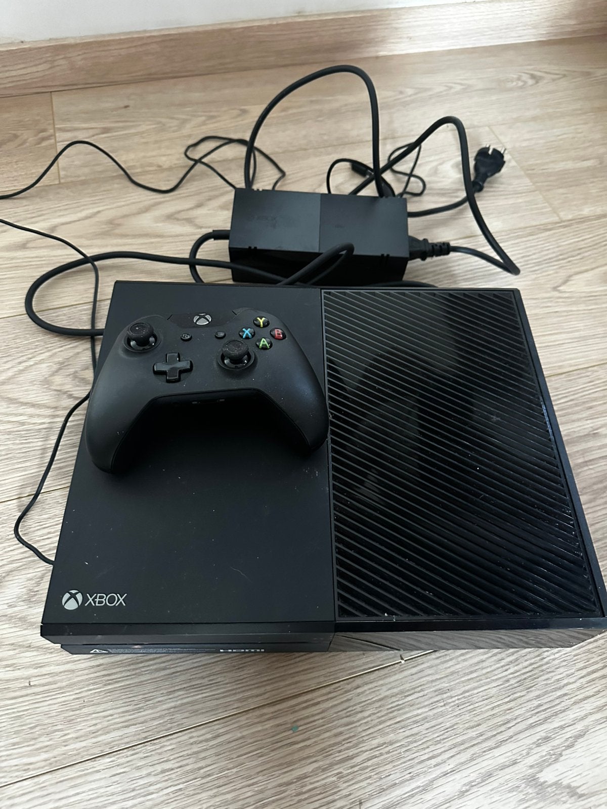 Xbox one, Games en Spelcomputers, Spelcomputers | Xbox One, Ophalen, Zo goed als nieuw, Met 1 controller, Xbox One