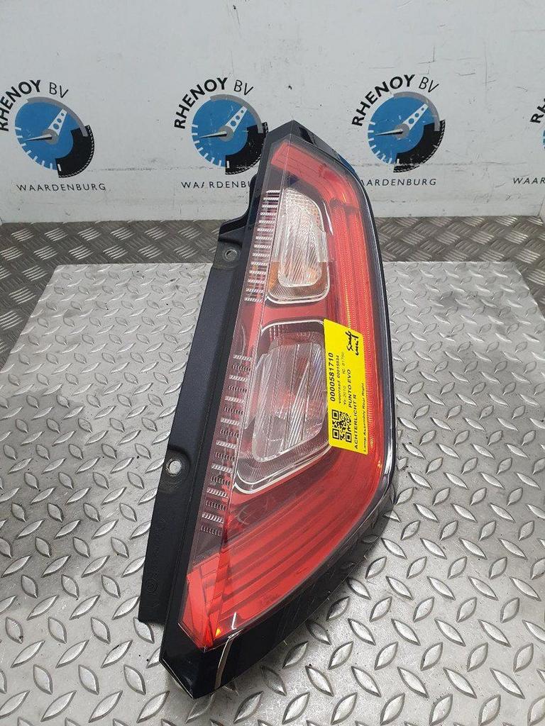 FIAT PUNTO EVO ACHTERLICHT R 2010, Enlèvement ou Envoi, Utilisé, Stiba membre