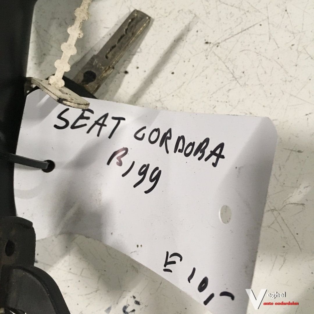 Seat Cordoba 1999   Greep Klinks met sleutel Linksvoor, Auto-onderdelen, Gebruikt, -, Deur, -